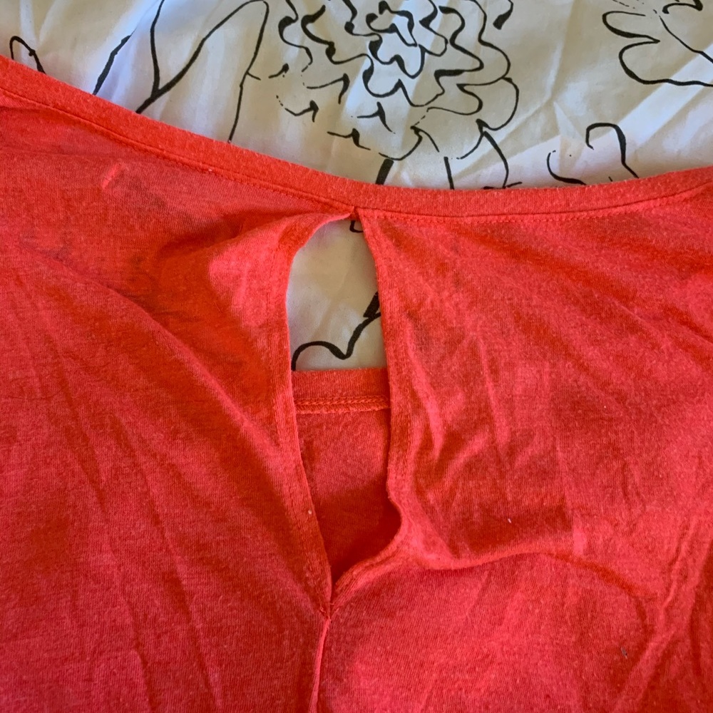 Pink/peach AE top - Picture 4 of 4
